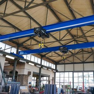 �ۿ������S�ͼ��b����\�����O��  lifting equipents for port,shipyard,container ha ...