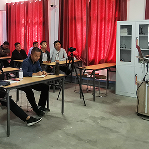 10��20��ɽ�|���x���ؙCе���޹�˾�e�k���p���Tʽ��ץ�����ؙC������Ӗ�n��